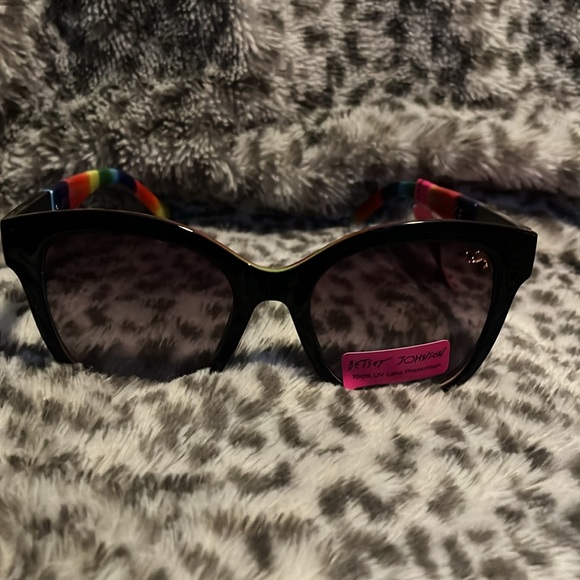 Betsey Johnson Rainbow Pride Bedazzled Sunglasses NWT - Picture 3 of 9